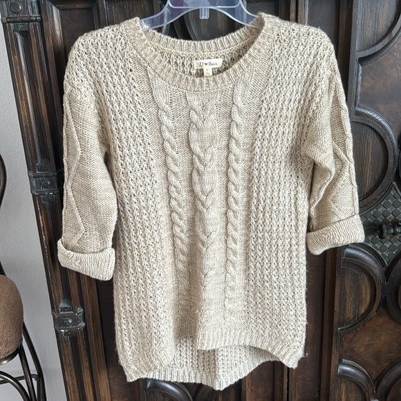 Beige knitted sweater size S in good condition. - Picture 2 of 6